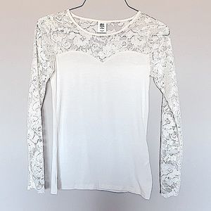 Vero Moda Cream lace long sleeve top in small